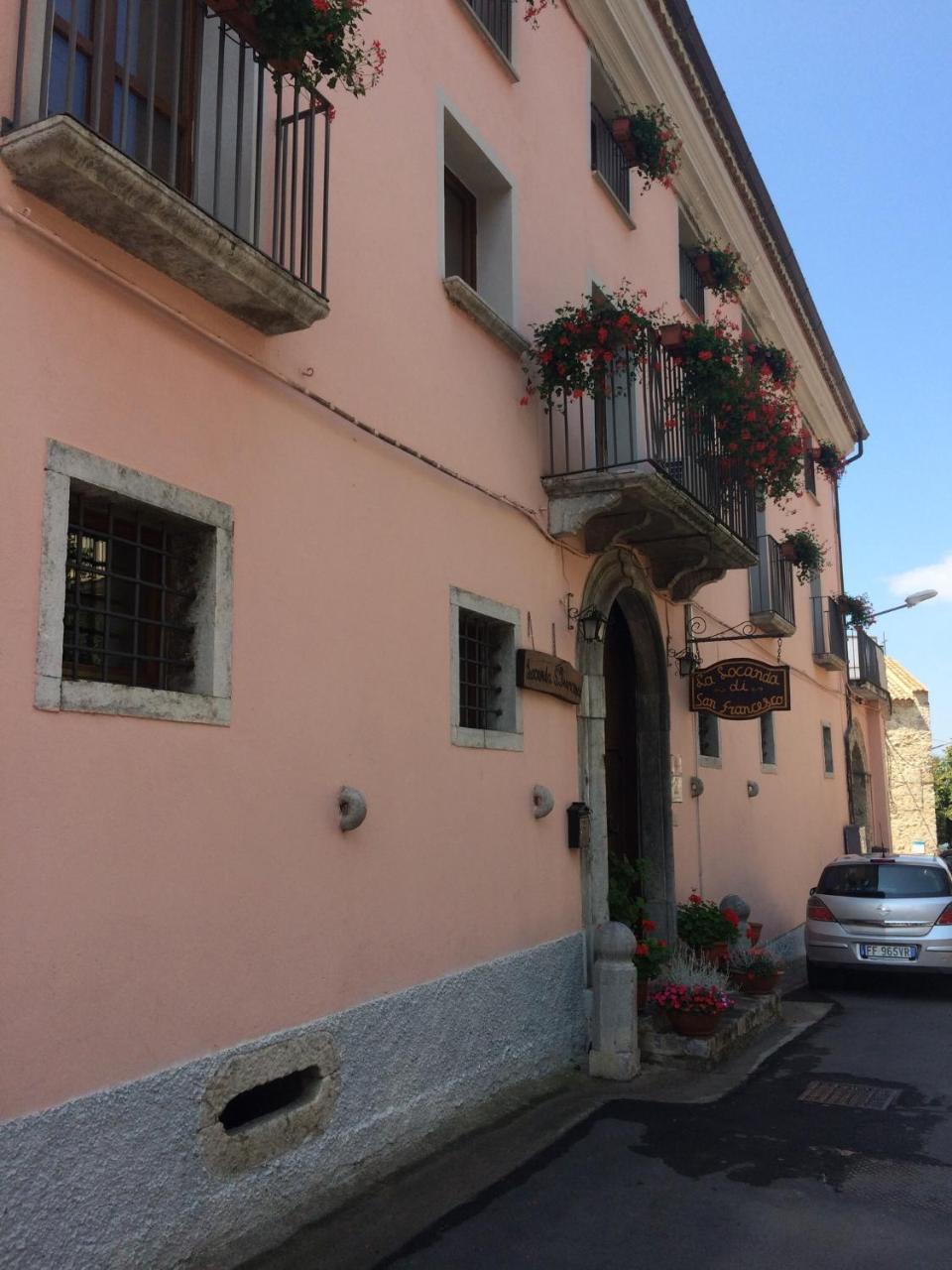 La Locanda Di San Francesco Viggianello Exterior foto