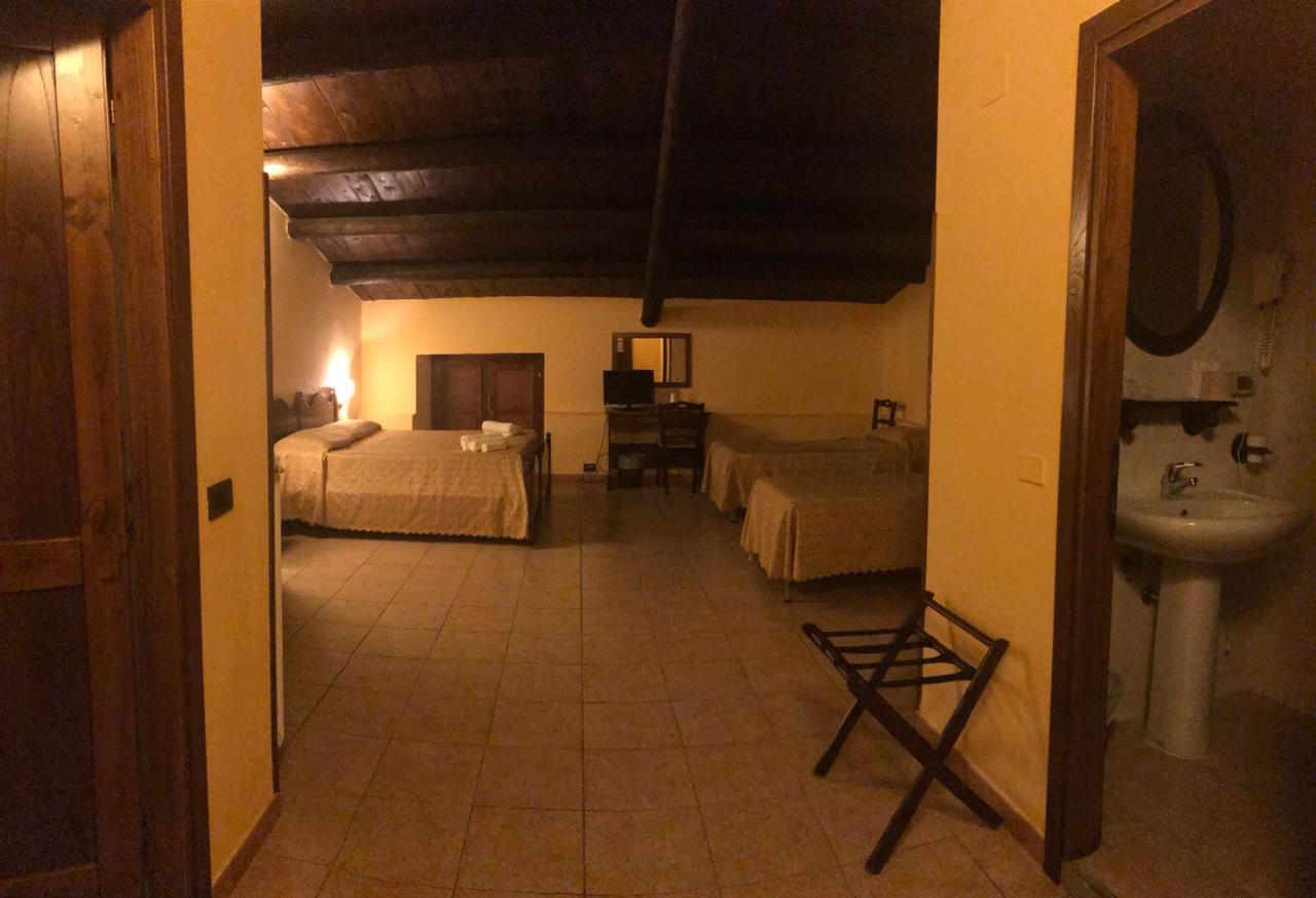 La Locanda Di San Francesco Viggianello Exterior foto